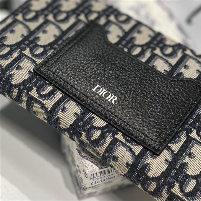 2025228Y 220P182144277